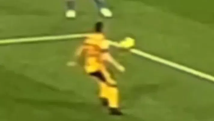 VIDEO Altro che Dumfries, clamoroso mani di Calhanoglu non visto dall’arbitro! - immagine 1