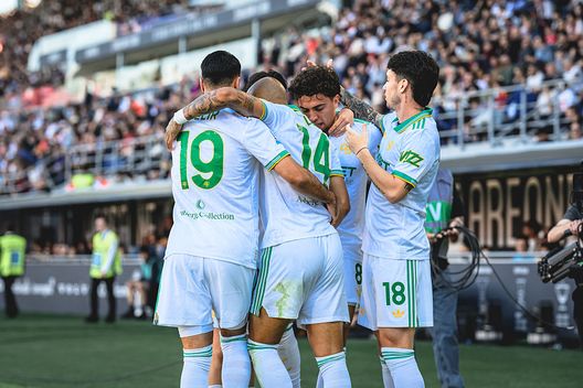 Malen ed El Aynaoui schiantano il Bologna: la Roma vince 0-2. Ora la Juve è a -2- immagine 2
