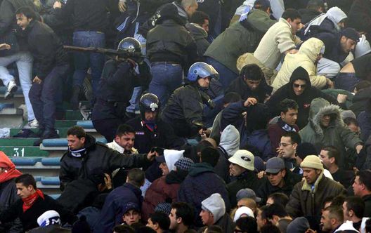 scontri Lazio Napoli 2001