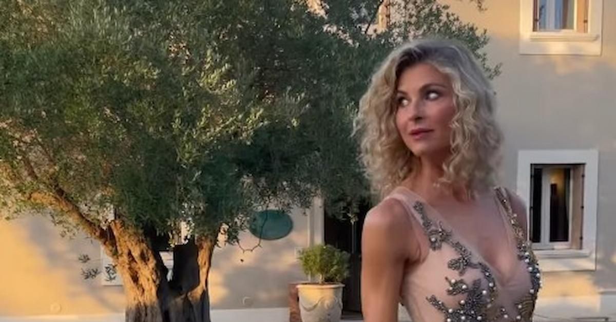 VIDEO / Martina Colombari incanta alla Notte delle Streghe VIDEO / Martina Colombari incanta alla Notte delle Streghe