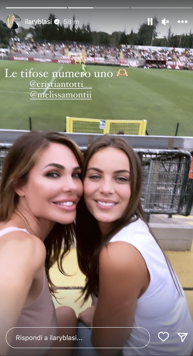 Roma-Frosinone, al Tre Fontane la coppia Totti-Noemi. Più distante c’è anche Ilary- immagine 2