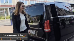 VIDEO – Bayer-Roma, Lina Souloukou arriva al pranzo Uefa a Leverkusen