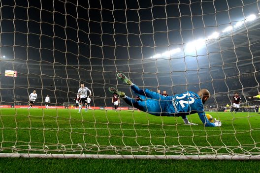 milinkovic-savic-para-rigori-napoli-como-morata-giocatori-milan-camarda-pulisic-statistiche-2025