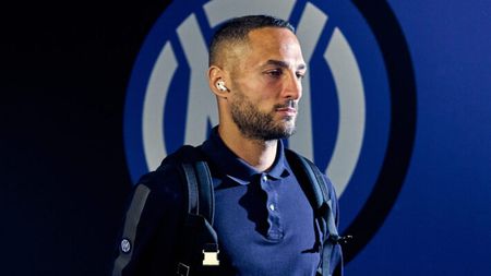 MILAN, ITALY - MAY 27: Danilo D'Ambrosio of FC Internazionale arrives at the stadium prior to the Serie A match between FC Internazionale and Atalanta BC at Stadio Giuseppe Meazza on May 27, 2023 in Milan, Italy. (Photo by Mattia Ozbot - Inter/Inter via Getty Images)