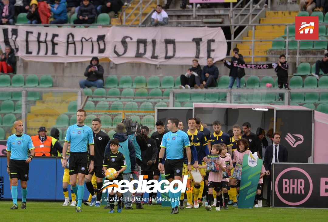 FOTO Palermo-Modena 4-2, 21ª giornata Serie B 2023-2024 (GALLERY) - immagine 104