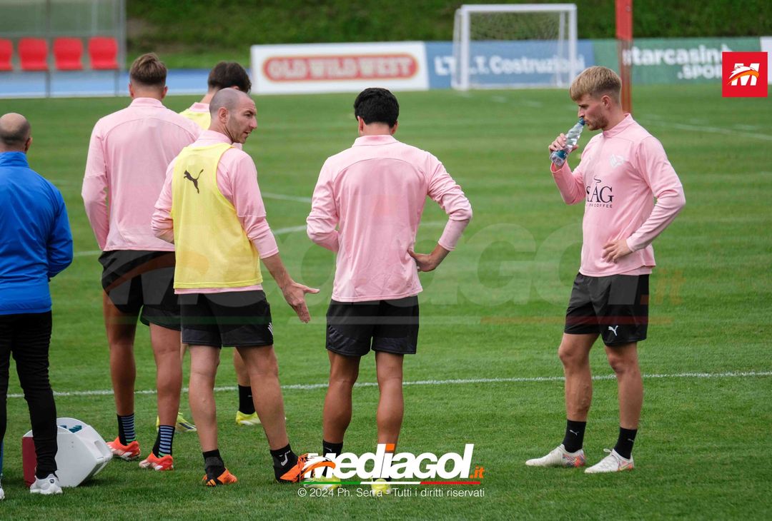 FOTO Ritiro Palermo, gli scatti della seduta mattutina dei rosanero (Gallery) - immagine 46