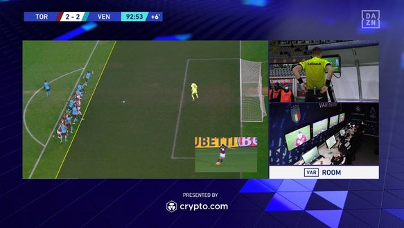 La moviola di Torino-Venezia 1-2: Giua sbaglia tutto, il gol di Belotti è regolare- immagine 2