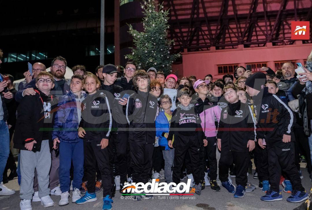 FOTO Palermo: Accardi, Saric e Gomes accendono l’albero al ‘Barbera’ (Gallery) - immagine 65