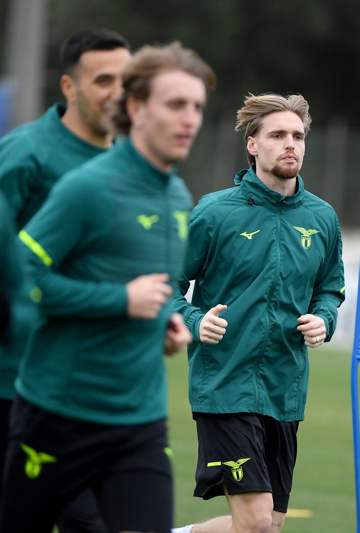 Lazio, tutte le immagini dell’allenamento a Formello – GALLERY - immagine 9