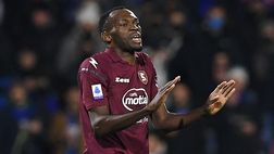 Salernitana, decisione a sorpresa: Simy torna ad allenarsi in gruppo. La situazione
