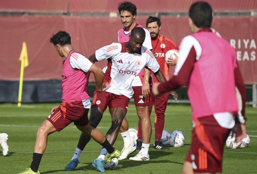 Roma, l’allenamento a due giorni dal Bologna – FOTO GALLERY - immagine 11