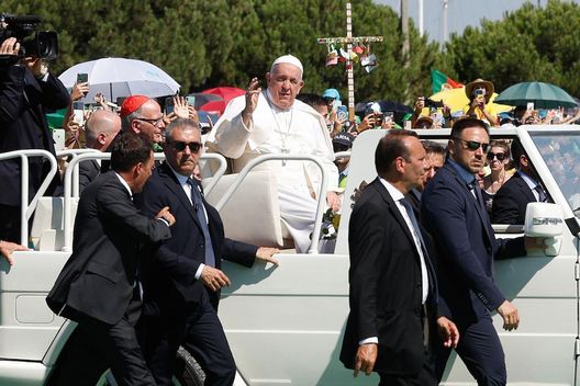 Getty Images Papa Francesco domenica a Che tempo che fa: l’annuncio di Fabio Fazio - immagine 1