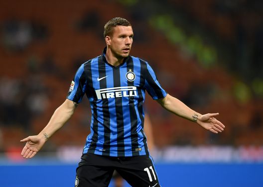 Podolski all'Inter (Foto di Claudio Villa - Inter/Getty Images) Podolski tra calcio e kebab: rinnovato il contratto con il Gornik Zabrze- immagine 2