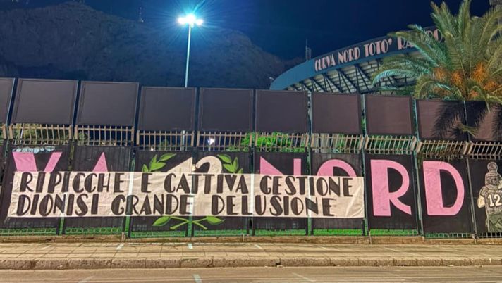 Palermo, nuovo striscione della Curva Nord 12 contro Dionisi Palermo, nuovo striscione della Curva Nord 12 contro Dionisi - immagine 1