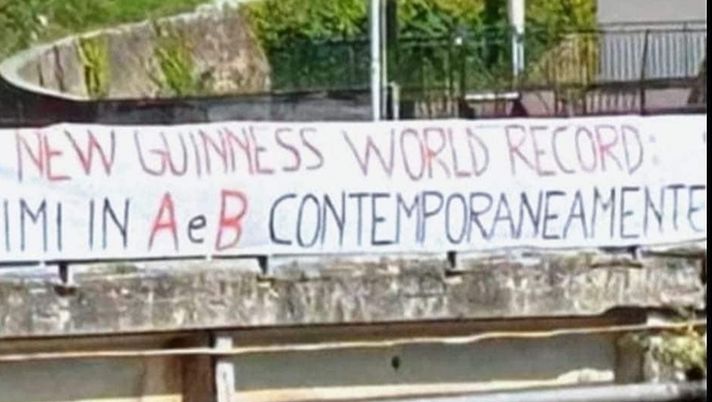 Genoa derby a go-gò, striscione tifosi sulla Samp: “Ultimi in A e non solo…” - immagine 1