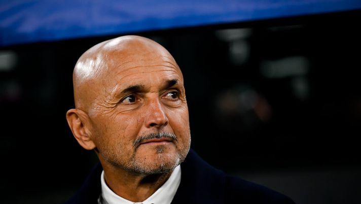 TURIN, ITALY - DECEMBER 10: Head coach of Juventus Luciano Spalletti looks on prior to the UEFA Champions League 2025/26 League Phase MD6 match between Juventus and Pafos FC at Juventus Stadium on December 10, 2025 in Turin, Italy. (Photo by Daniele Badolato - Juventus FC/Getty Images) Pavan (TuttoJuve): “Bologna gara da non sbagliare, ma i bianconeri…” - immagine 1