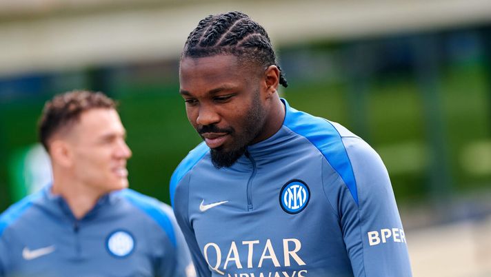 Gazzetta: “Se Lautaro sarà posto in una teca di vetro, non sarebbe sorpresa che Thuram…” - immagine 1