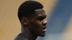 Inter, in serata l’arrivo di Bonny a Milano. Martedì visite e firma, tutti i dettagli