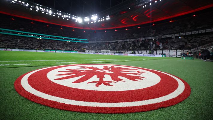 FRANKFURT AM MAIN, GERMANY - OCTOBER 28: A general view inside the stadium prior to the DFB Cup match between Eintracht Frankfurt and Borussia Dortmund at Deutsche Bank Park on October 28, 2025 in Frankfurt am Main, Germany. (Photo by Alex Grimm/Getty Images) Eintracht-Augusta: dove vedere la Bundesliga in TV e in Streaming Gratis - immagine 1