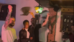 Cena Napoli, azzurri scatenati sulle note di O’surdato nnammurato