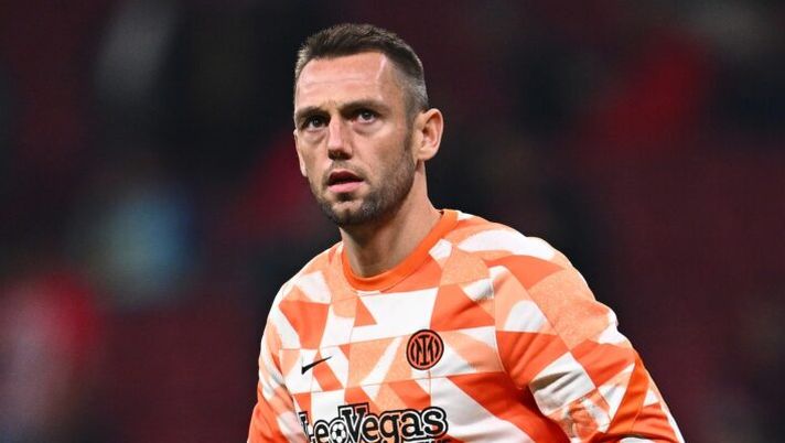 Gazzetta: “De Vrij piace in Olanda: i possibili sostituti alla Bisseck sul taccuino dell’Inter” Gazzetta: “De Vrij piace in Olanda: i possibili sostituti alla Bisseck sul taccuino dell’Inter” - immagine 1