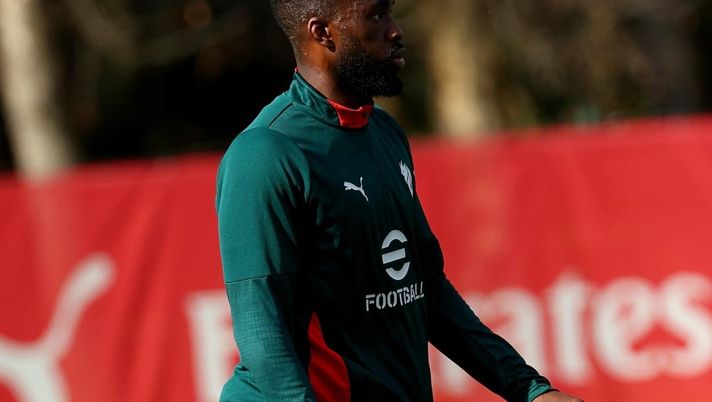 Tomori il prossimo al rinnovo con il Milan. Mentre per Bartesaghi ...