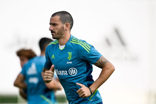 TURIN, ITALY - SEPTEMBER 01: Leonardo Bonucci of Juventus during a training session at JTC on September 1, 2022 in Turin, Italy. (Photo by Daniele Badolato - Juventus FC/Juventus FC via Getty Images) VN – Bonucci-Fiorentina: il calciatore si offre, ma la società smentisce- immagine 2