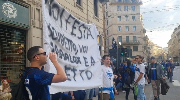 Festa scudetto, Zazzaroni contro il gesto di alcuni tifosi Inter: “Non è sfottò, questo fa vomitare”- immagine 2
