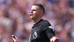 Minacce e abusi contro l’arbitro Michael Oliver: la polizia indaga