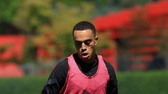 Sergiño Dest (ex difensore AC Milan), qui durante una seduta di allenamento a Milanello | Milan News (Getty Images) Tre compleanni di tre flop del Milan: vi ricordate di Dest, Ely e Diego Lopez? Ecco cosa fanno oggi