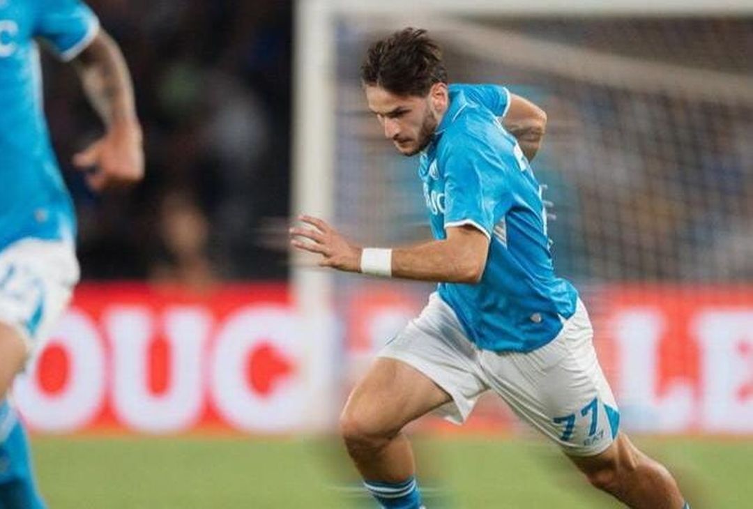 GALLERY Ritorna il campionato, il Napoli lancia un segnale: “Time to run!”- immagine 1