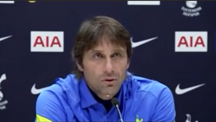 Napoli, senti Conte: “Non prendo squadre in corsa. Addio alla Juventus? Sono pentito” Napoli