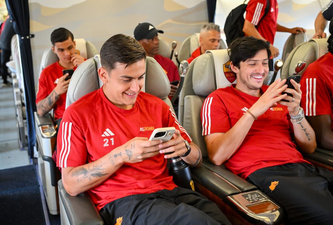 Roma, la partenza per l’amichevole in Australia con il Milan – FOTO GALLERY- immagine 1