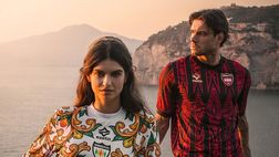 Il Sorrento Calcio presenta le nuove maglie celebrando il fascino della Costiera