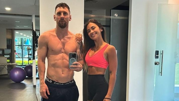 Messi e Antonela, selfie post palestra insieme: prontissimi per il 2024 - immagine 1