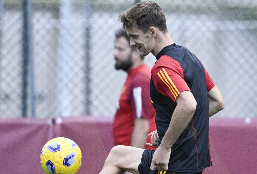 Trigoria, rifinitura prima di Roma-Monza: in gruppo Smalling – FOTO GALLERY - immagine 23