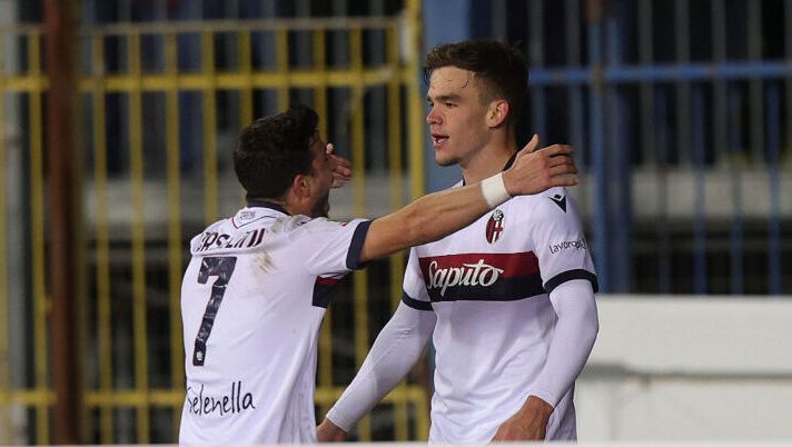 EMPOLI, ITALY - APRIL 1: Thijs Dallinga of Bologna FC 1909 celebrates after scoring a goal with Riccardo Orsolini of Bologna FC 1909 during the Coppa Italia Semi Final match between Empoli FC and FC Bologna at Stadio Carlo Castellani on April 1, 2025 in Empoli, Italy. (Photo by Gabriele Maltinti/Getty Images) Bologna, segnali dalla Coppa Italia per Dallinga: due gol per la fiducia e non solo - immagine 1