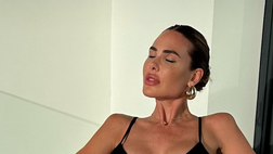 Ilary Blasi, fisico stratosferico baciata dal sole. L’ex lady Totti incanta col suo décolleté