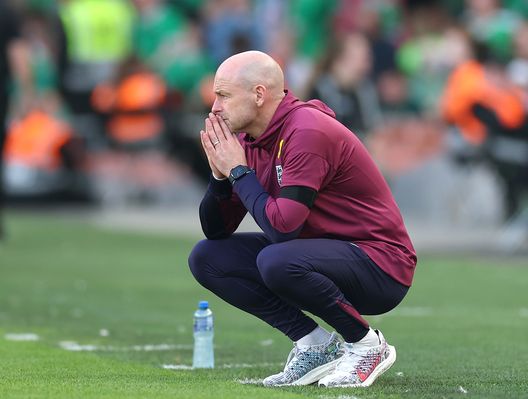 Inghilterra, il ct Carsley non canta l’inno contro l’Irlanda: i tifosi chiedono l’esonero- immagine 5