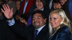 Morte di Maradona, l’ex moglie: “Era come se Diego fosse sotto sequestro”