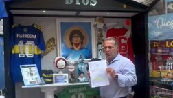 Maradona non fu un evasore: l’emozionante gesto del suo avvocato davanti al murale