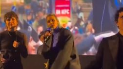 VIDEO / Inter, Rose Villain, Tananai e Madame cantano “Ho fatto un sogno” alla cena scudetto