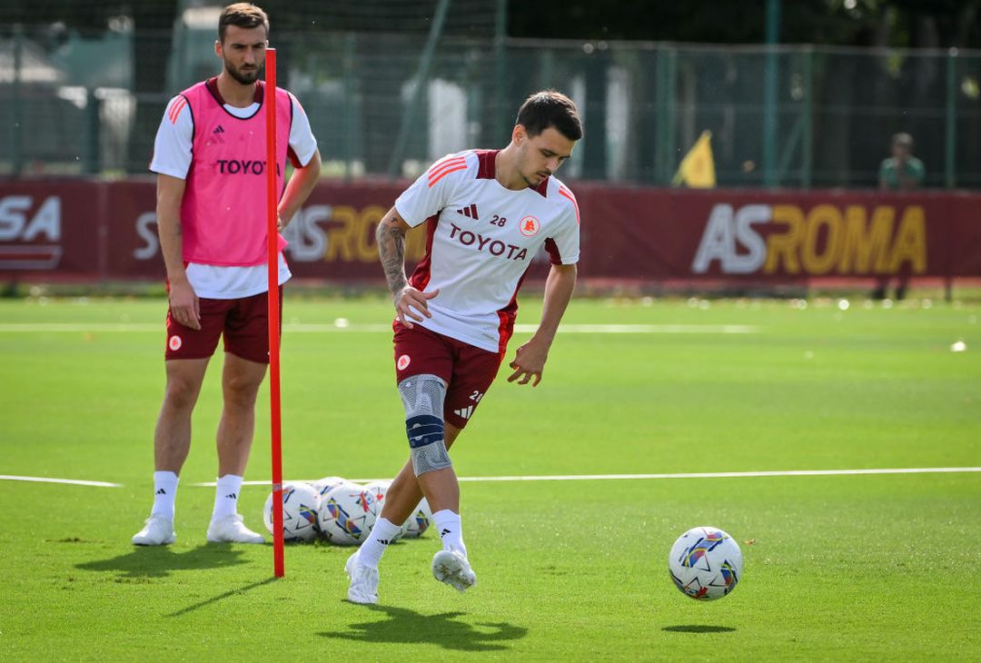 Trigoria, la ripresa degli allenamenti senza i nazionali – FOTO GALLERY - immagine 35