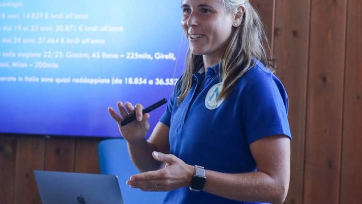 Napoli Femminile, Beil appende le scarpette al chiodo: ecco il suo nuovo ruolo Napoli Femminile, Beil appende le scarpette al chiodo: ecco il suo nuovo ruolo - immagine 1