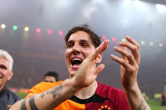 ISTANBUL, TURKEY - JUNE 4: Nicolo Zaniolo of Galatasaray celebrates victory during the Super Lig match between Galatasaray and Fenerbahce at NEF Stadyumu on June 4, 2023 in Istanbul, Turkey. (Photo by Ahmad Mora/Getty Images) Monti: “Berardi? Non ci ho mai creduto. Italiano la garanzia per il mercato”- immagine 2