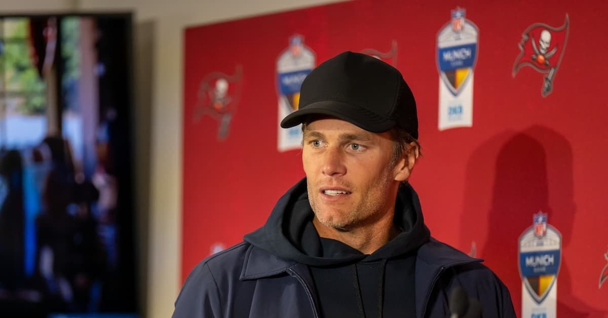 Una statua per Tom Brady, l’omaggio dei Patriots al loro campione