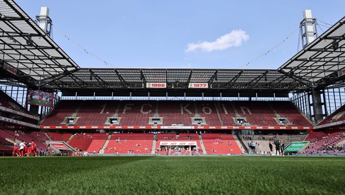 COLOGNE, GERMANY - AUGUST 09: General view inside the stadium prior to the pre-season friendly match between 1. FC Köln and Atalanta BC at RheinEnergieStadion on August 09, 2025 in Cologne, Germany. (Photo by Christof Koepsel/Getty Images) Germania Irlanda del Nord dove vedere
