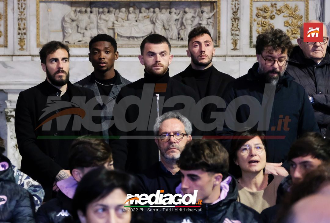 FOTO Morte Biagio Conte: delegazione del Palermo alla veglia in Cattedrale (GALLERY) - immagine 13