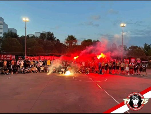 Liga, ultras Siviglia festeggiano fine della stagione con un torneo di calcetto- immagine 2