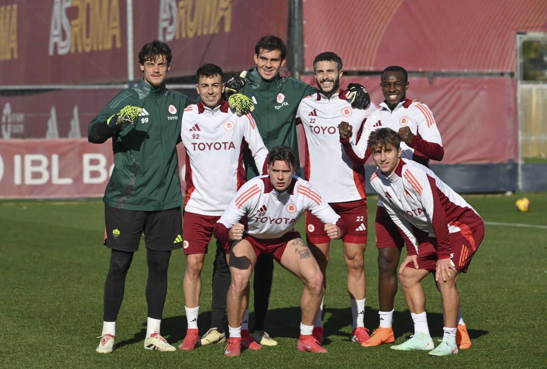 Roma in campo per preparare la sfida con il Genoa – FOTOGALLERY- immagine 1